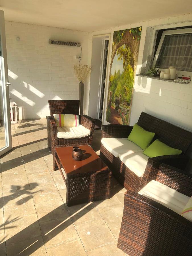 Ferienwohnung Apartment Dettum Mit Eigenem Bad, Kochnische Und Wintergarten Esterno foto