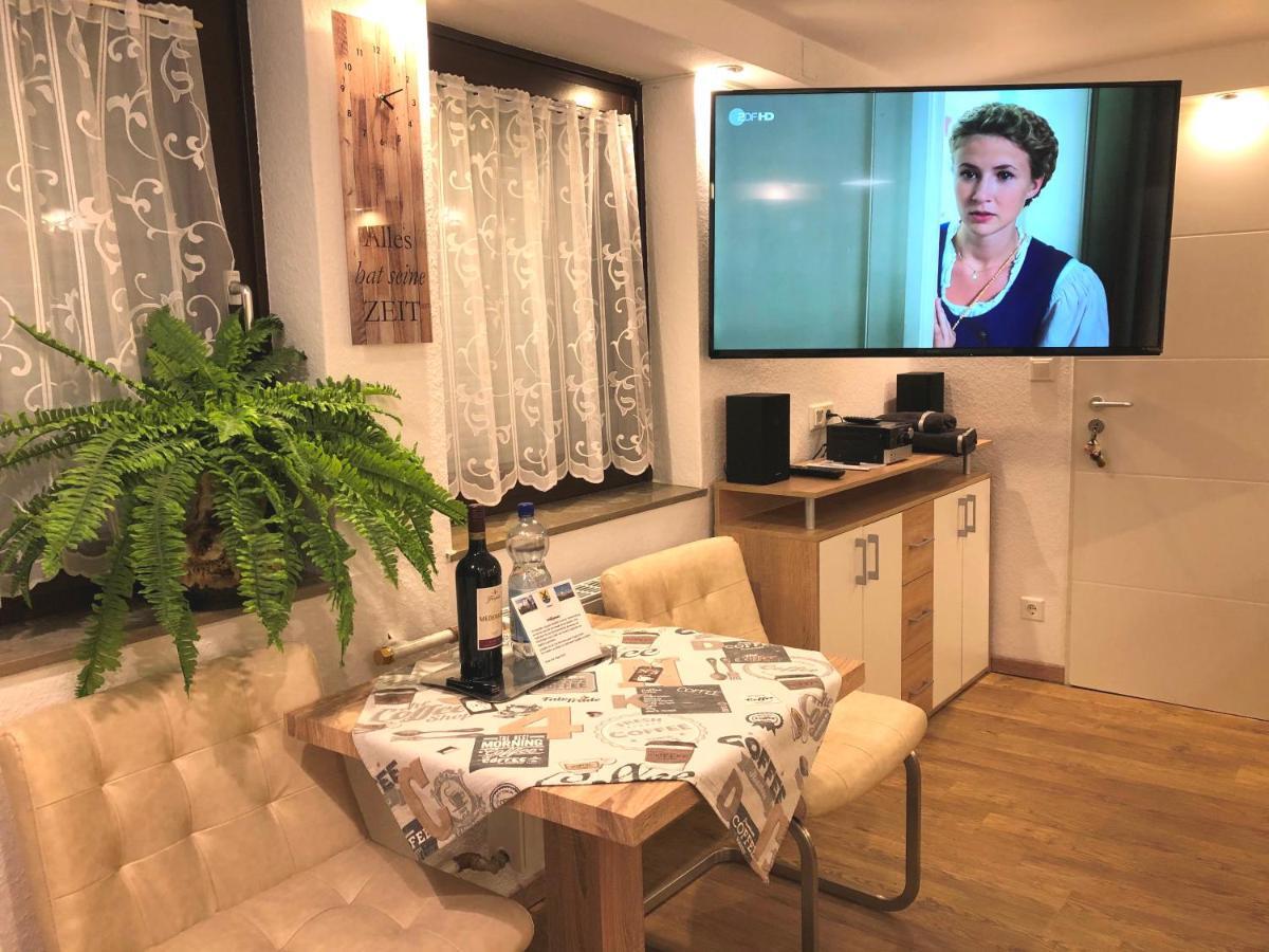 Ferienwohnung Apartment Dettum Mit Eigenem Bad, Kochnische Und Wintergarten Esterno foto