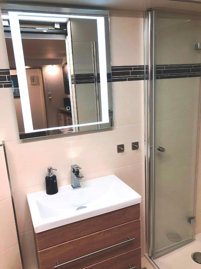 Ferienwohnung Apartment Dettum Mit Eigenem Bad, Kochnische Und Wintergarten Esterno foto