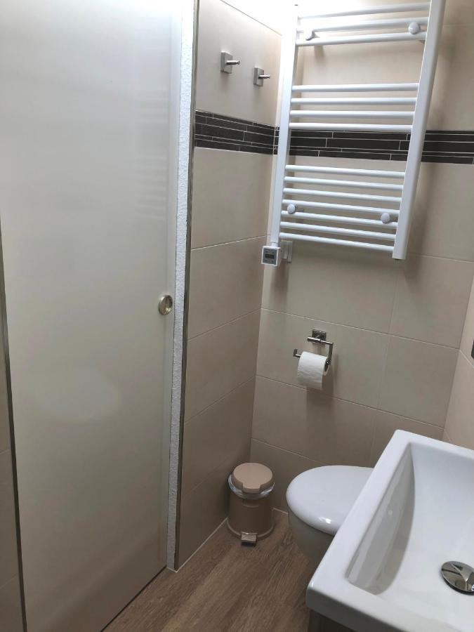Ferienwohnung Apartment Dettum Mit Eigenem Bad, Kochnische Und Wintergarten Esterno foto