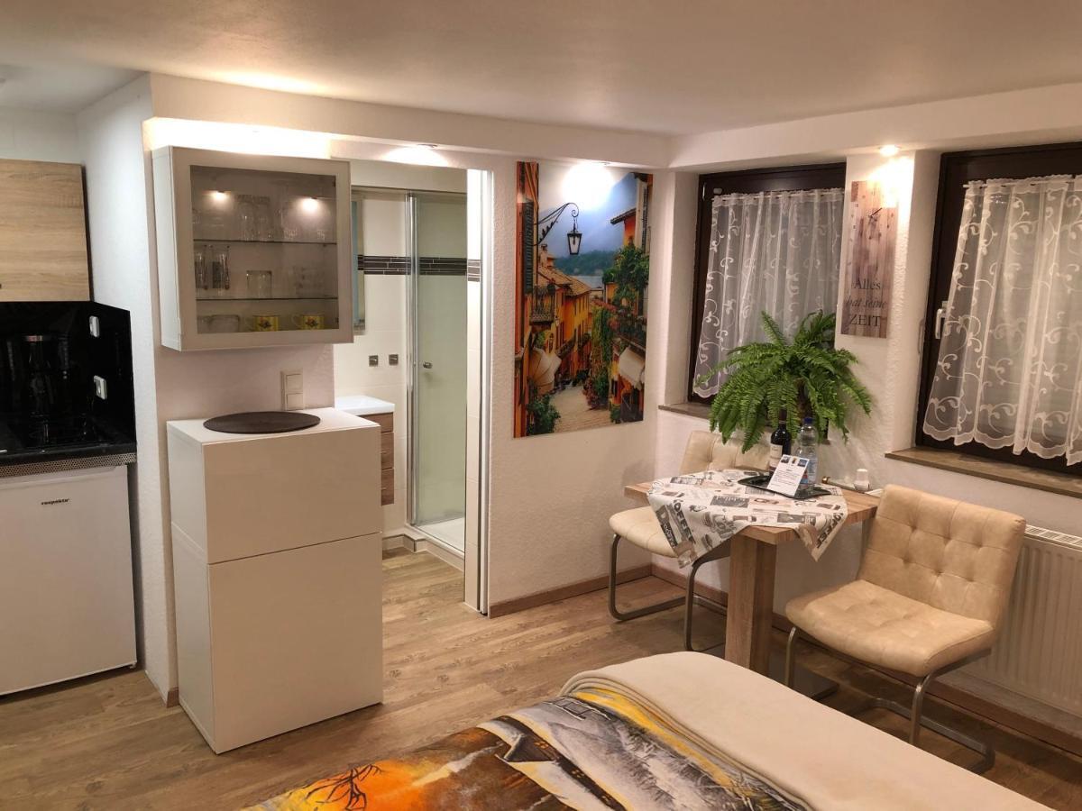 Ferienwohnung Apartment Dettum Mit Eigenem Bad, Kochnische Und Wintergarten Esterno foto